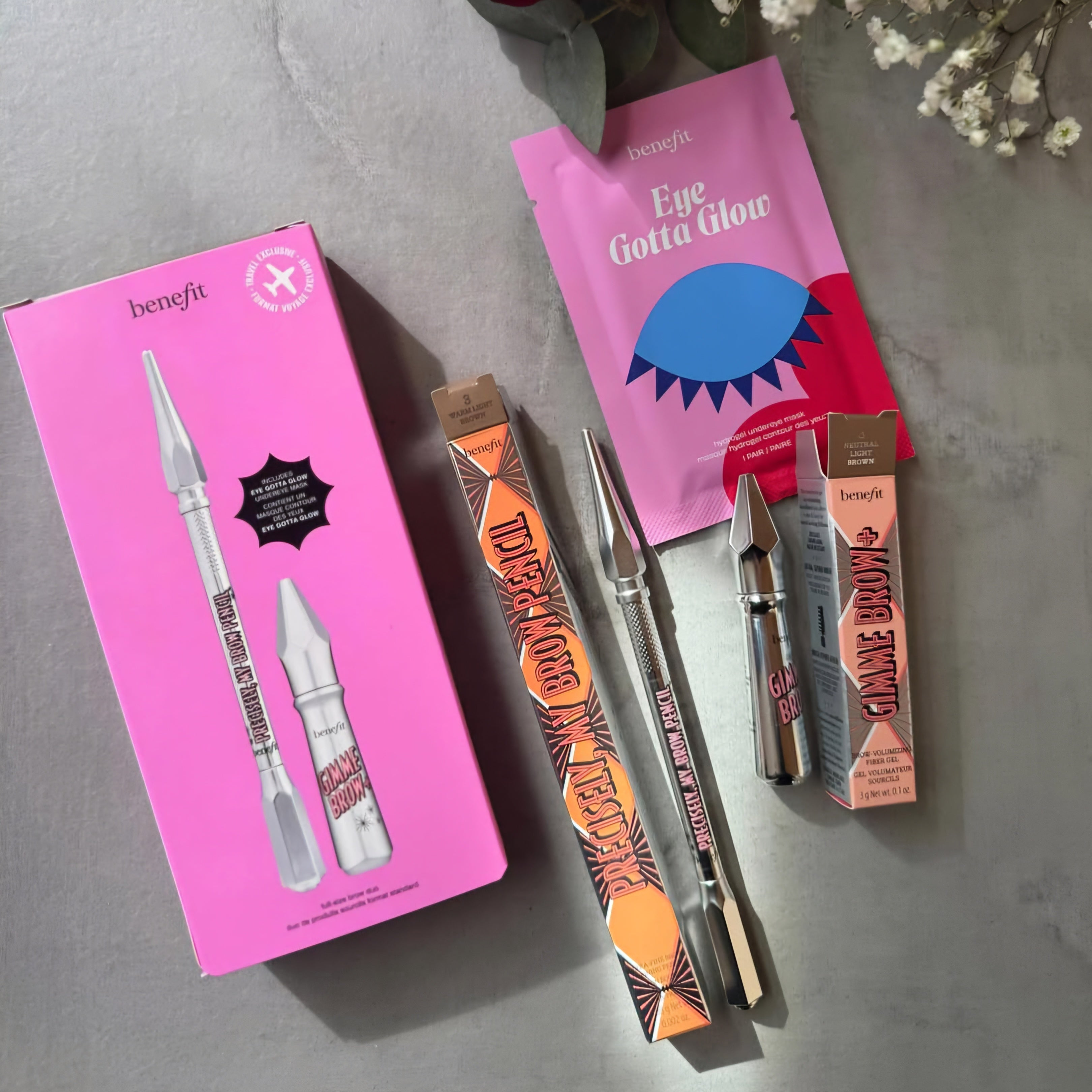 Benefit Cosmetics - Brow Voyage kit - Ref 3 Light Brown