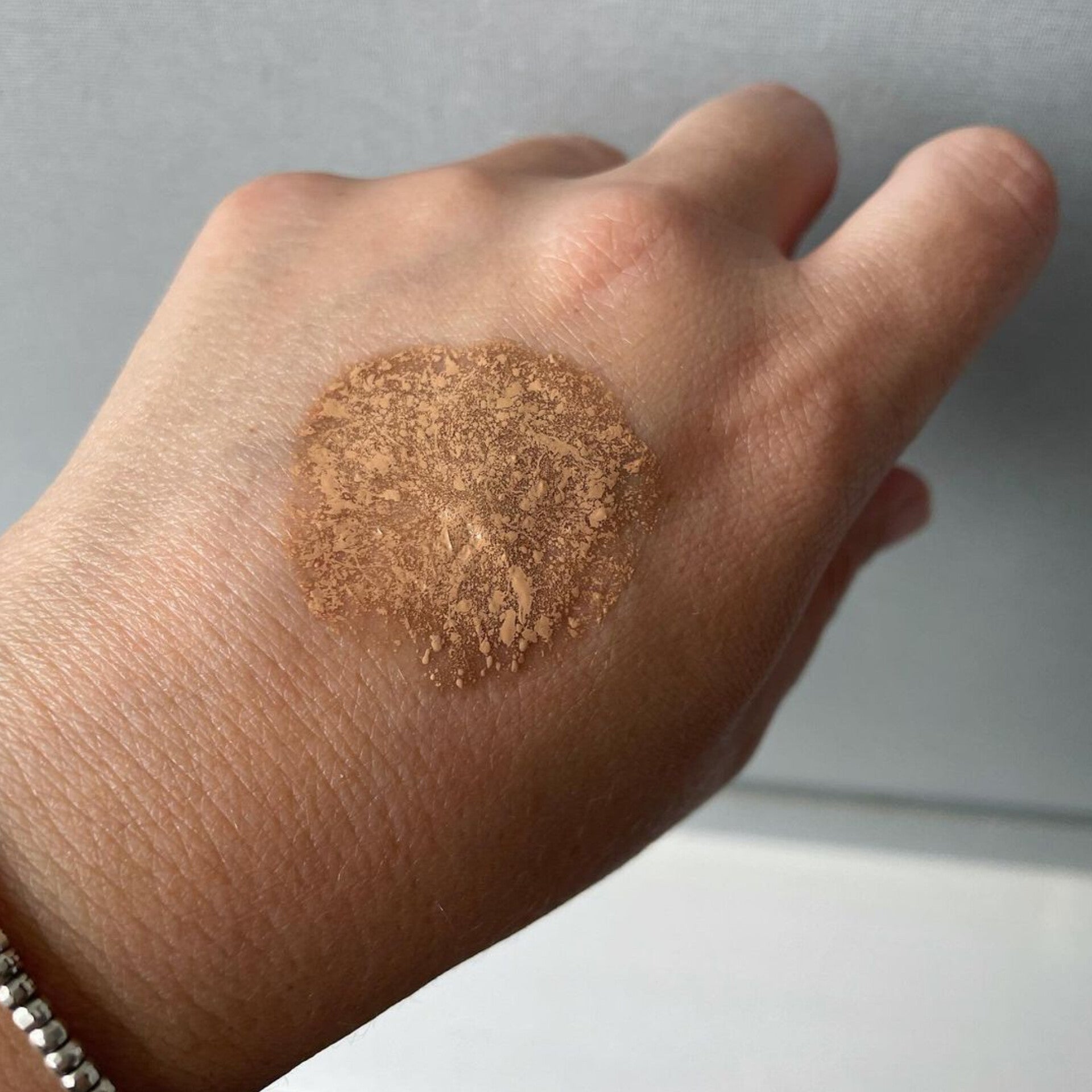 CHANEL - Les Beiges Touche de Teint Water Fresh - réf B20