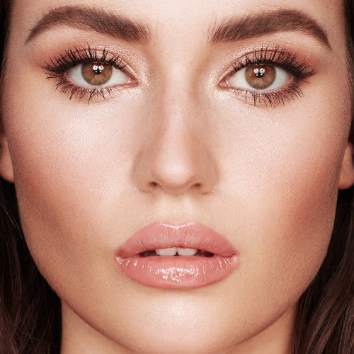 charlotte-tilbury-cheek-to-chic-blush-pillow-talk