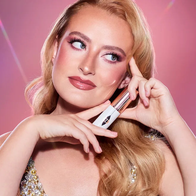 CHARLOTTE TILBURY - Unreal Skin Sheer Glow Tint - Stick Fond de teint Hydratant - 2 Fair/ Clair