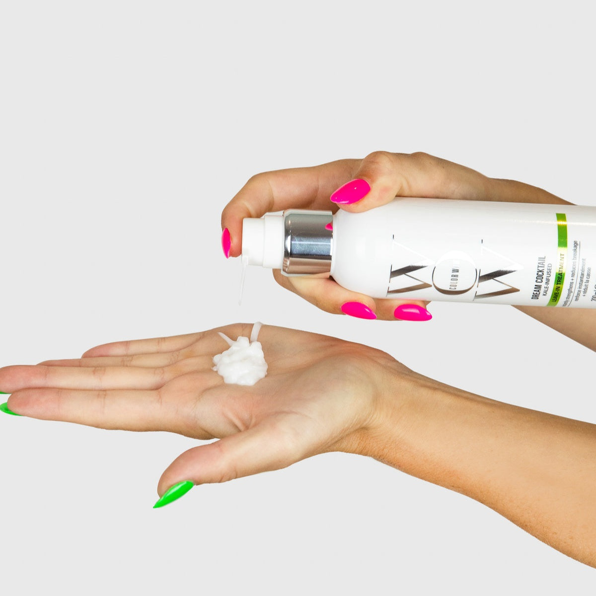 COLOR WOW - Dream Cocktail Kale-Infused Strengthening Leave In Treatment, Cheveux fragiles et abîmés anti casse - 200ml