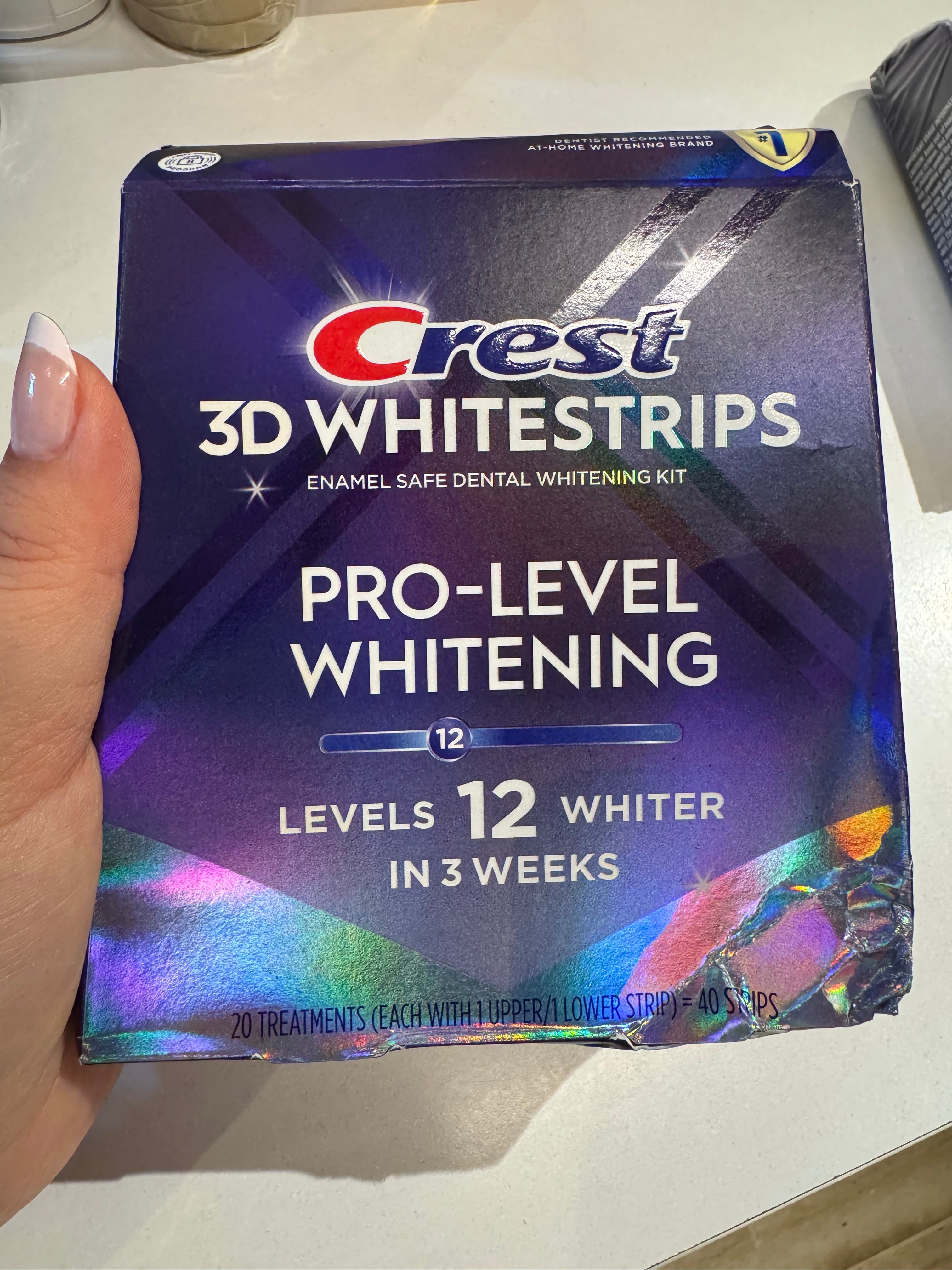CREST - 3DWhitestrips Professional White - 12 Levels Whiter - 20 jours