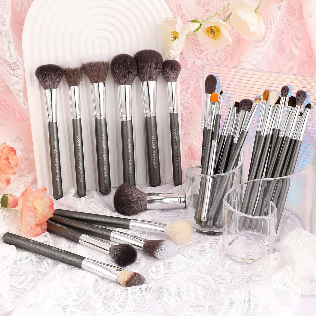 DOCOLOR - Studio Series Professional - 29 Pieces Book Makeup Brush Set + Trousse en Cuir