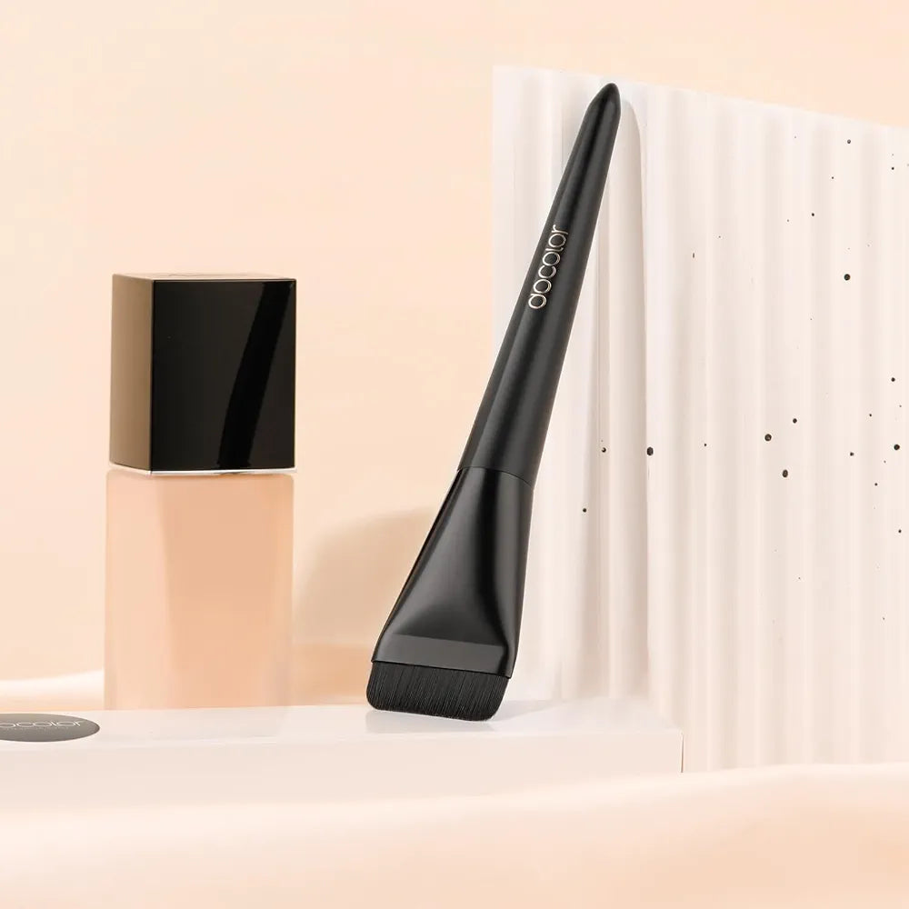 DOCOLOR - Ultrathin Foundation Brush Black