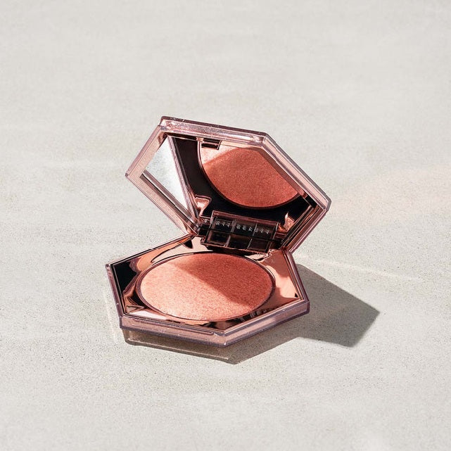 fenty-beauty-diamond-bomb-all-over-diamond-veil-highlighter