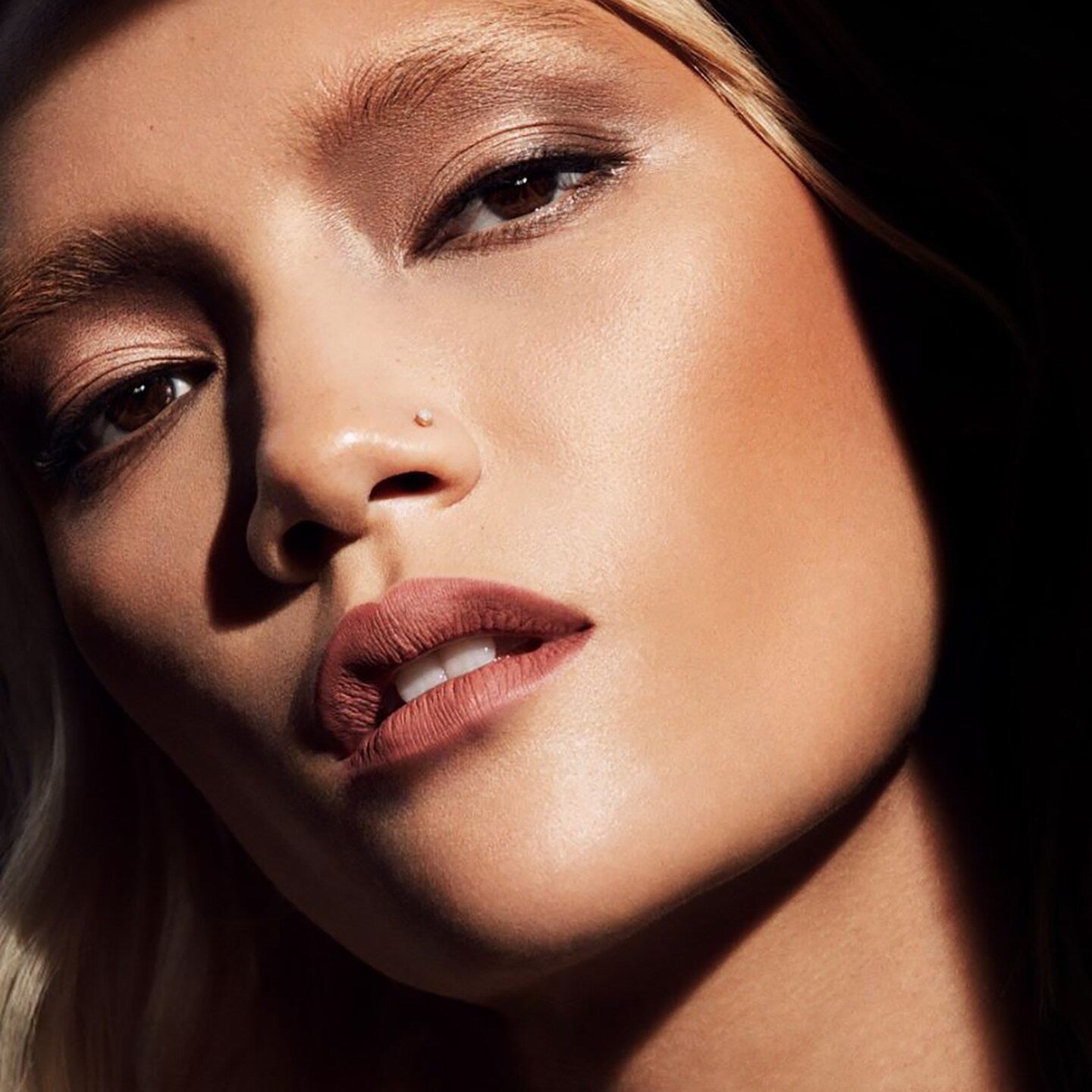 fenty-beauty-pro-filtr-mini-instant-retouch-setting-powder-butter