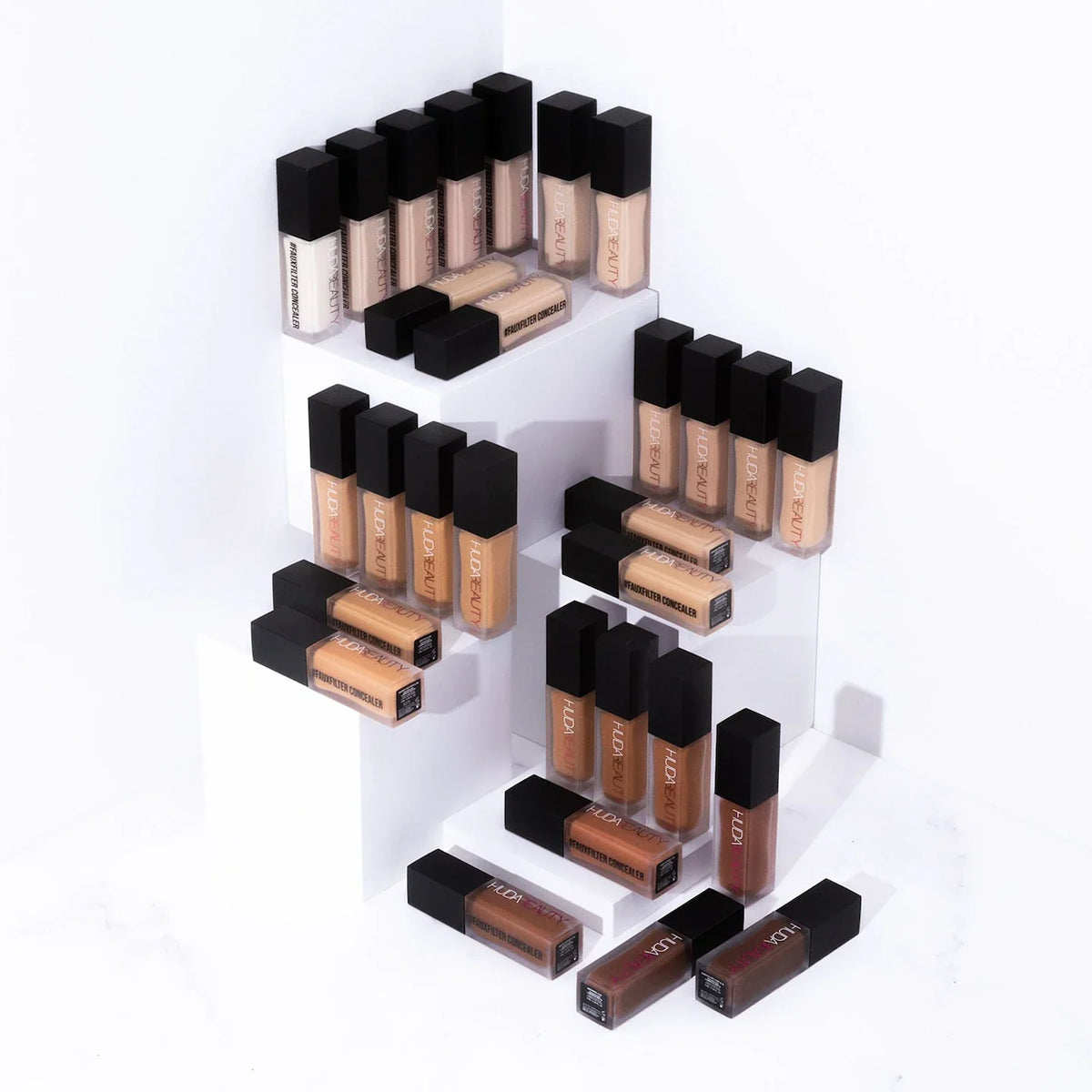 huda-beauty-coconut-flakes-2-7n-concealer