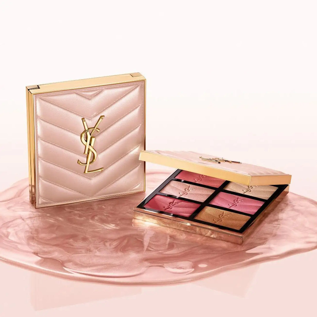 Palette de maquillage ysl en matelassé rose, avec quincaillerie dorée et six teintes de blush, highlighter et bronzer.