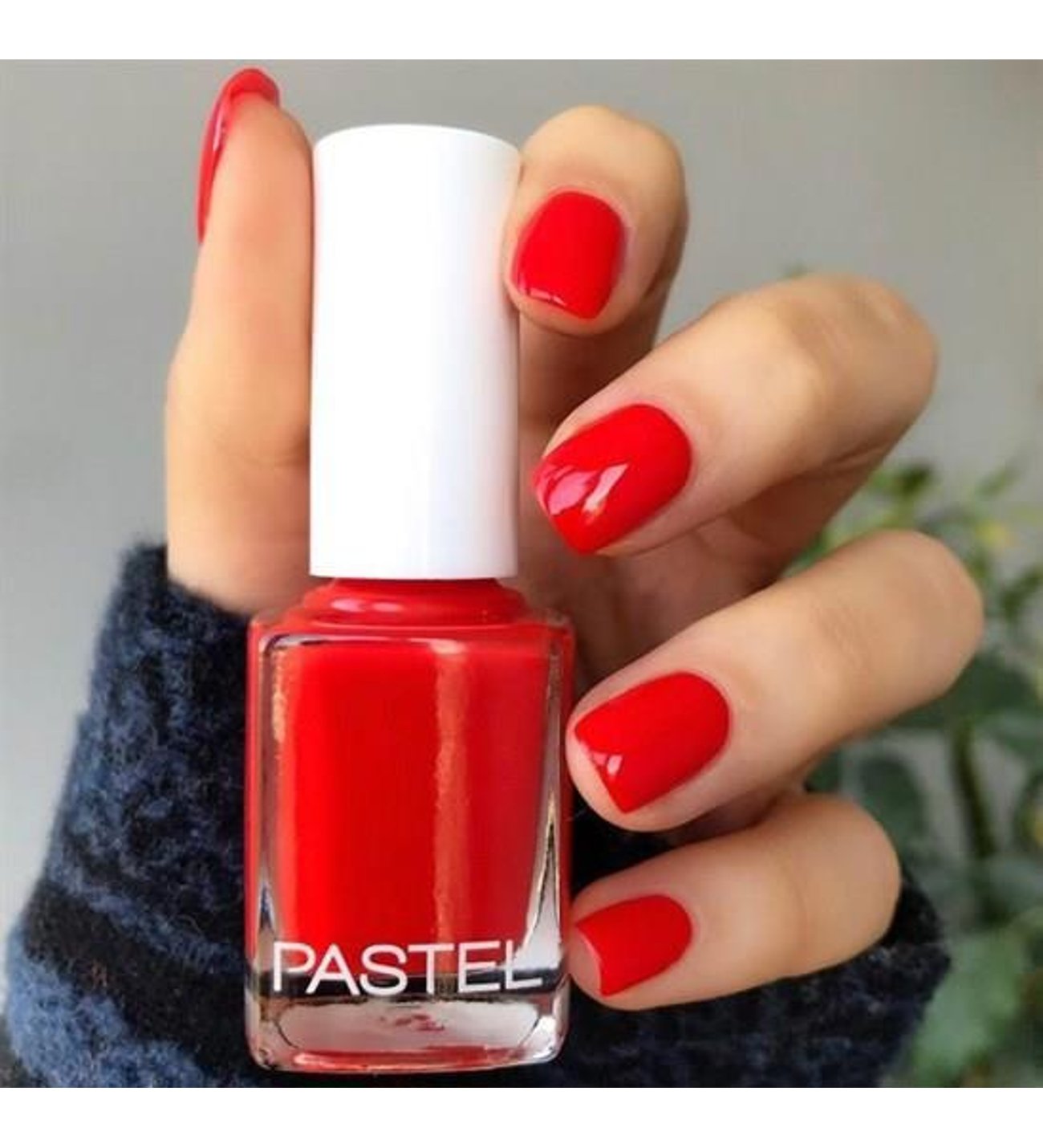 PASTEL - Nail Polish - réf 271 Fiery Red