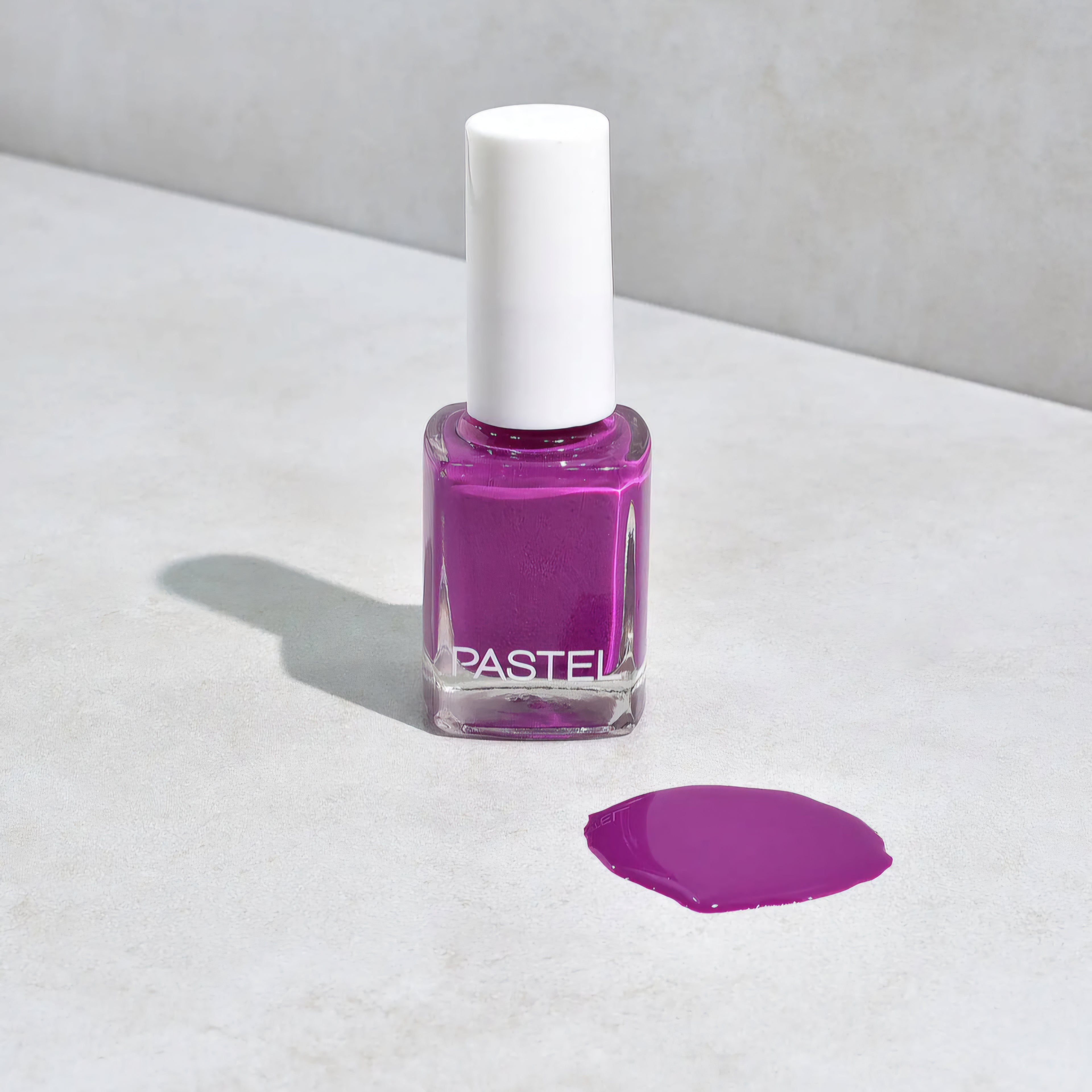 PASTEL - Nail Polish - réf 51 Dainty Diva