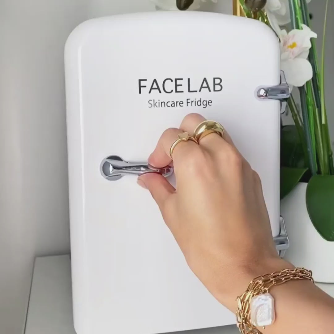 Charger la vidéo : FACELAB - SKINCARE FRIDGE OFF-WHITE - 4L