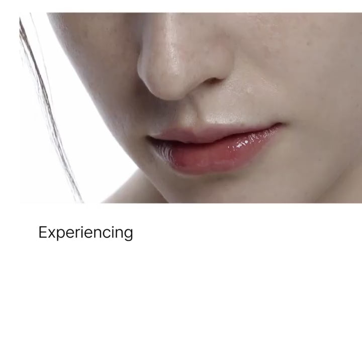 Charger la vidéo : SOME BY MI - V10 Hyal Lip Sun Protector SPF15 - réf Berry 7ml