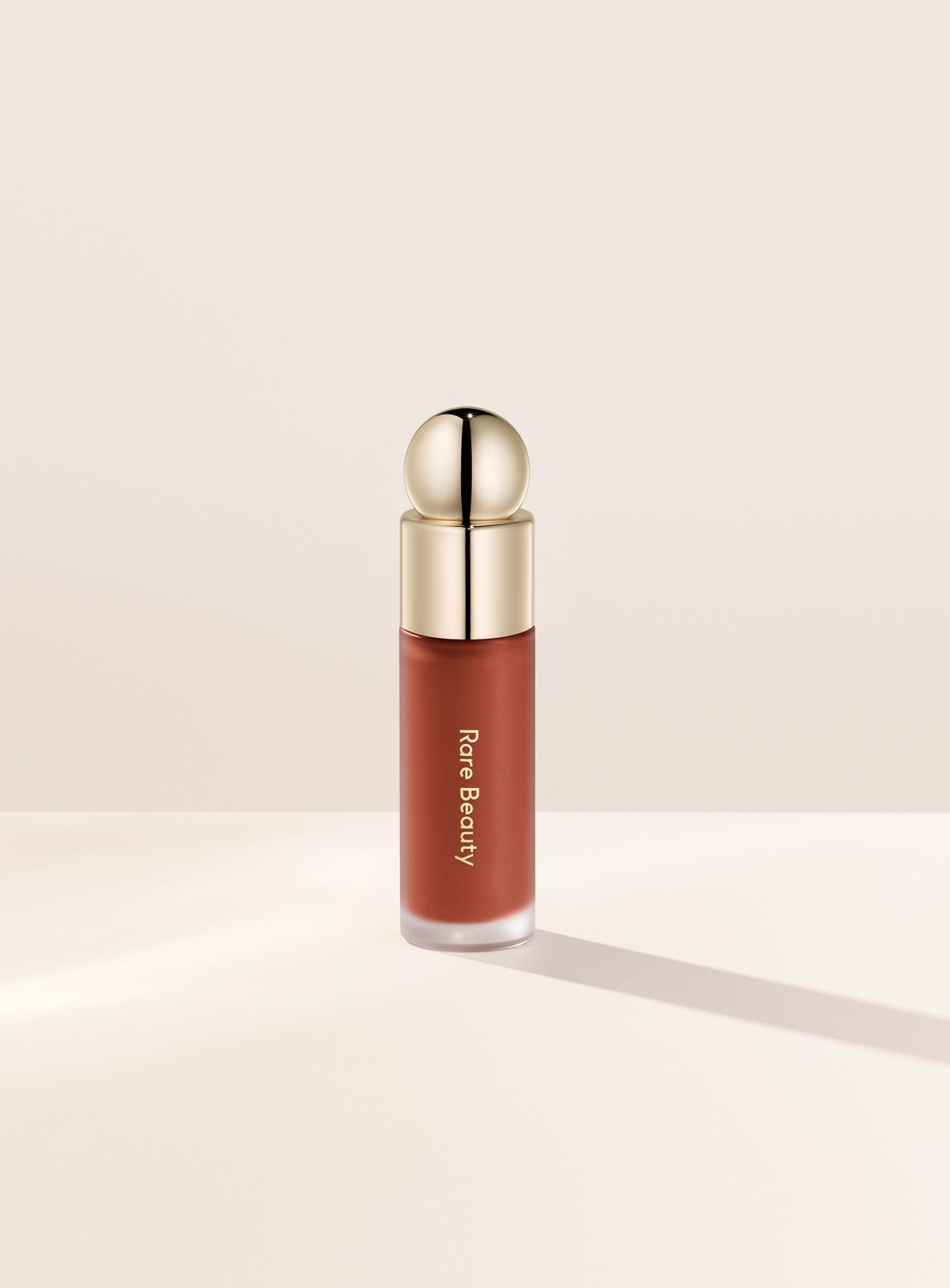 Rare Beauty - Soft Pinch Dewy Liquid Blush - réf Resilience