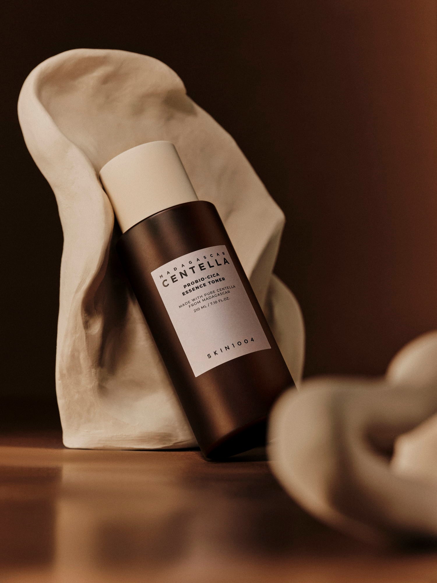 SKIN 1004 - Madagascar Centella Probio-Cica Essence Toner - 210ml