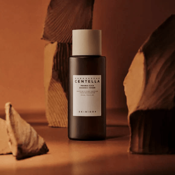 SKIN 1004 - Madagascar Centella Probio-Cica Essence Toner - 210ml