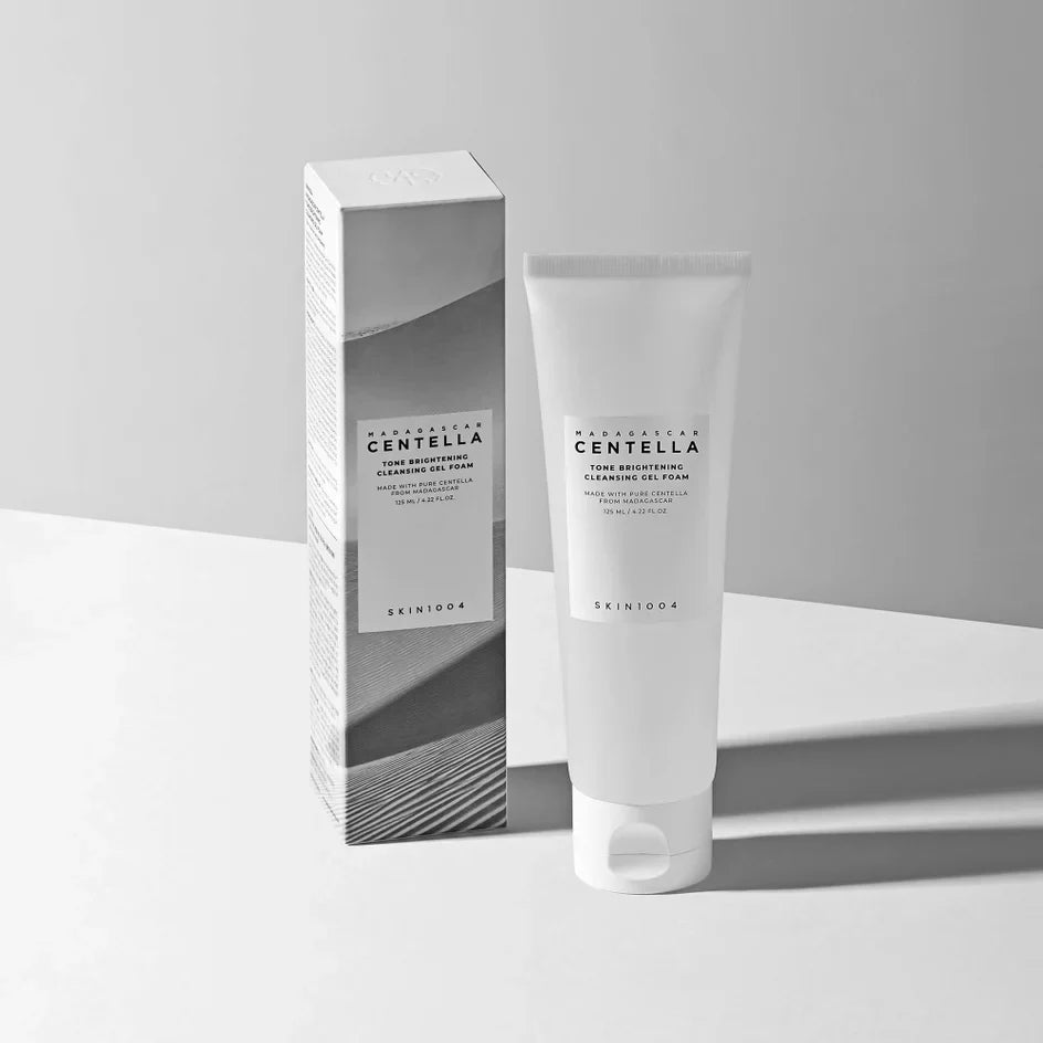 SKIN 1004 - Madagascar Centella Tone Brightening Cleansing Gel Foam - 125 ml