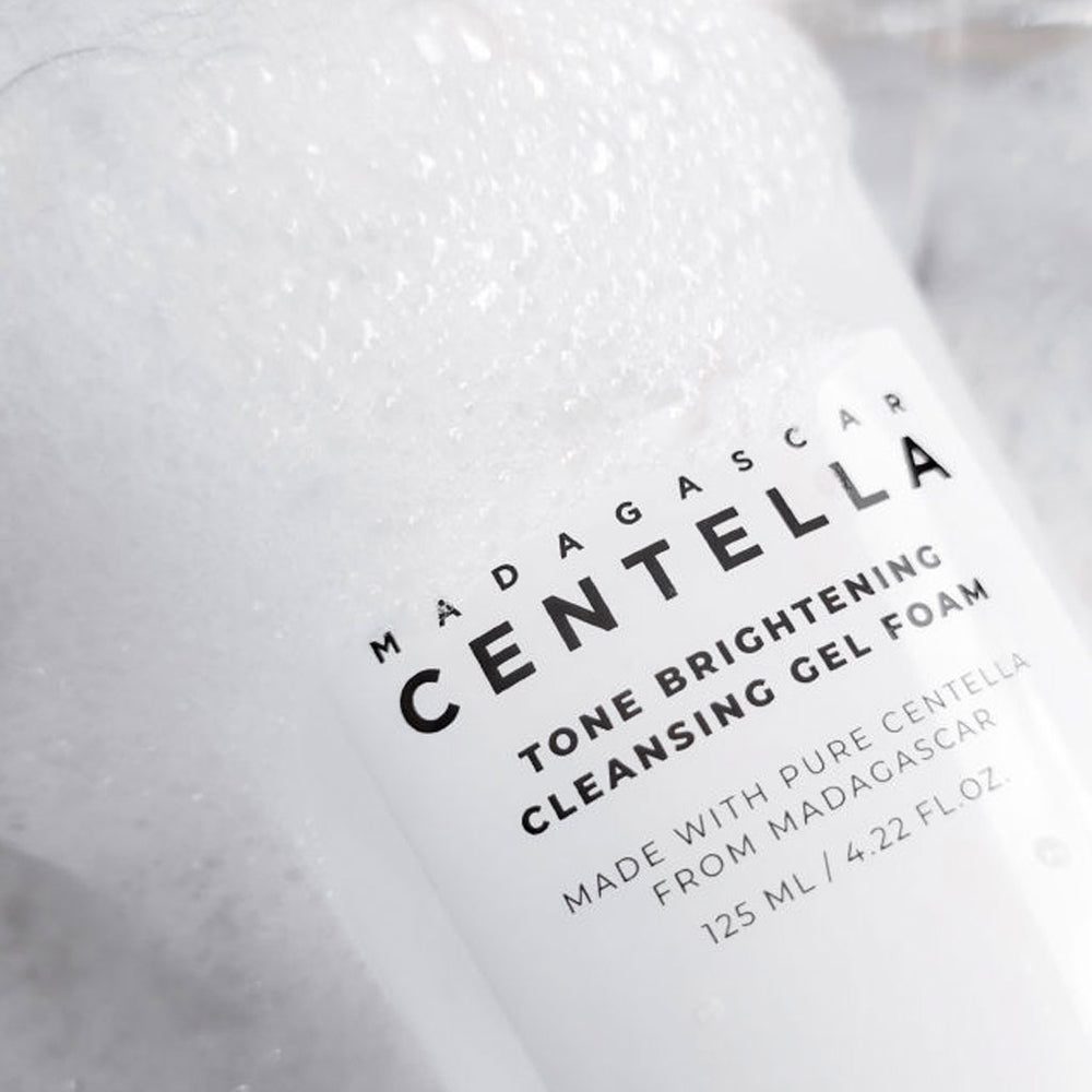 SKIN 1004 - Madagascar Centella Tone Brightening Cleansing Gel Foam - 125 ml