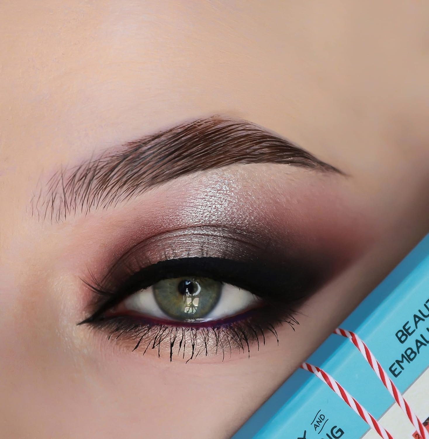 theBalm - Male Order Domestic Eyeshadow Palette
